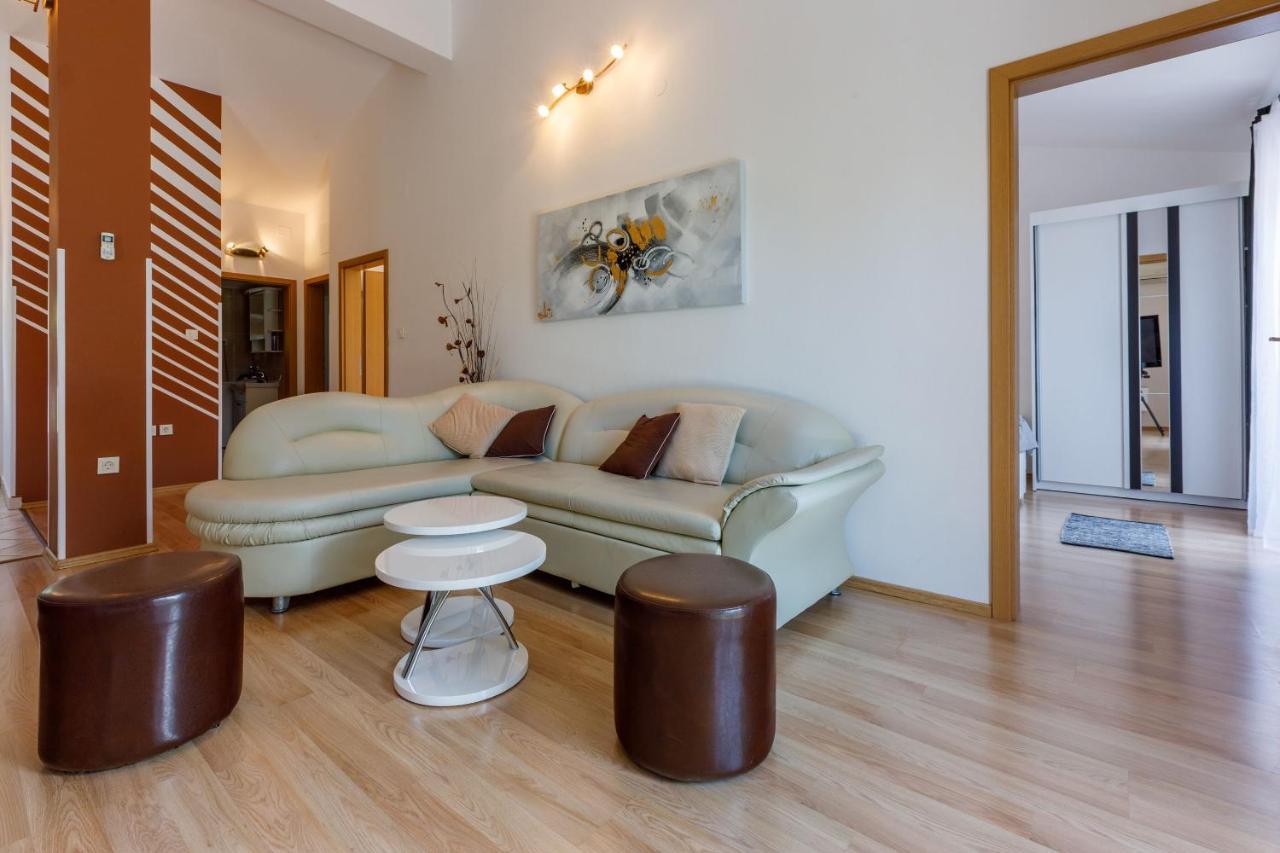 Apartments Barbara 2 Jadranovo Εξωτερικό φωτογραφία